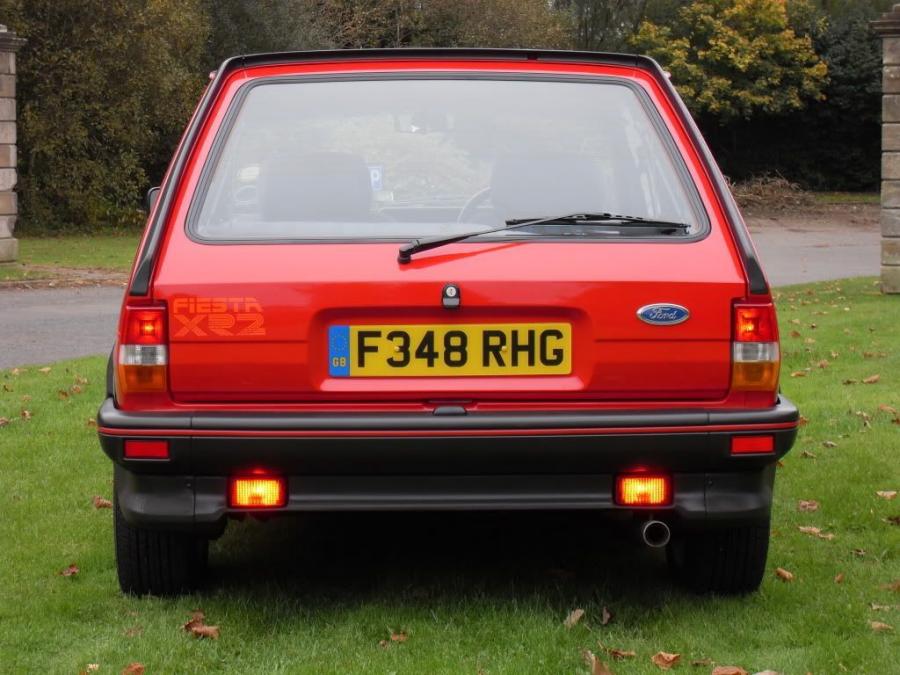  Ford Fiesta XR2 1985 года  (фото 9 из 13)
